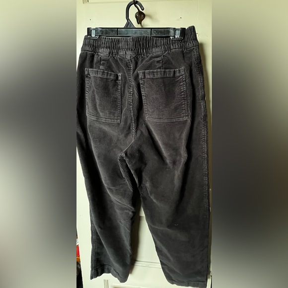 Gap Relaxed (high waist) Corduroy Pant (M) - Picture 4 of 6